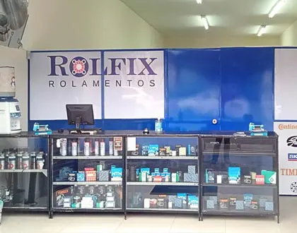 Rolamentos e peças para manutenção de máquinas industriais no estoque da Rolfix